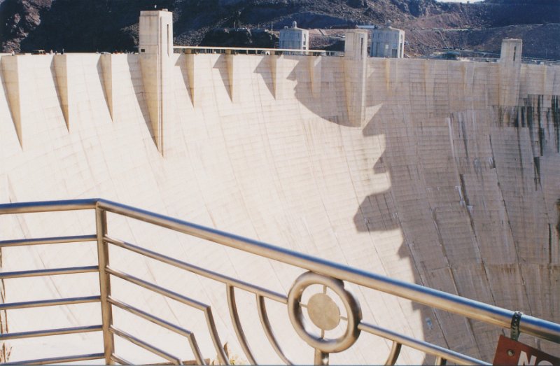 007-Hoover Dam.jpg